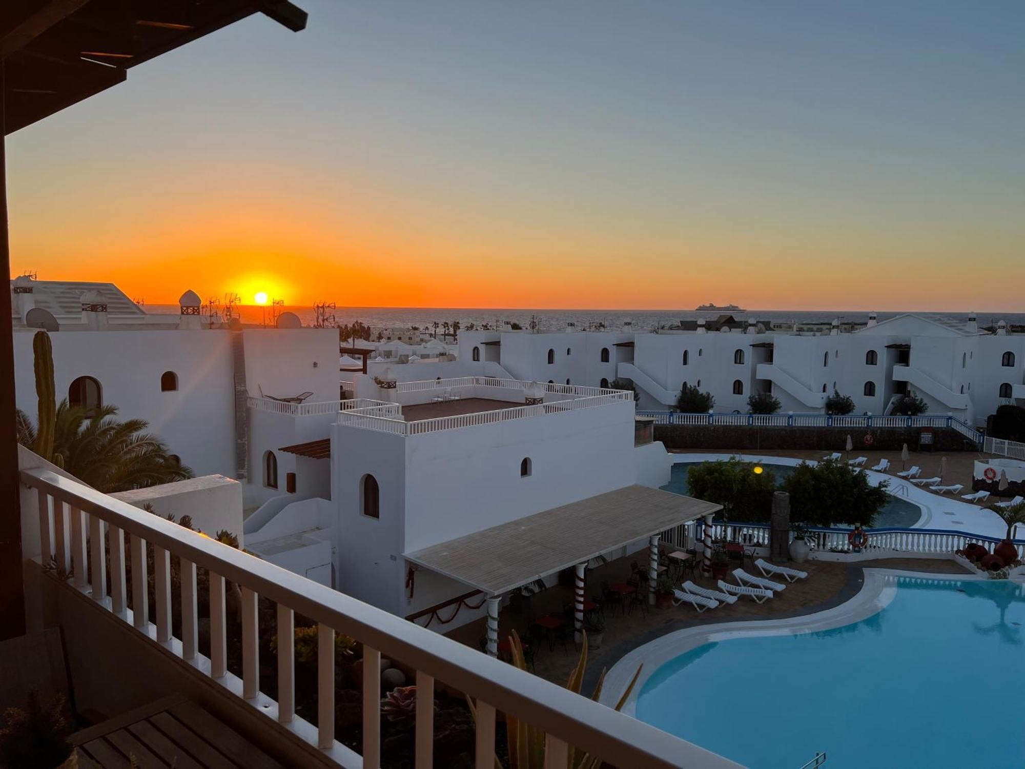 New Pools Wonderful Views Ac Leilighet Costa Teguise Eksteriør bilde